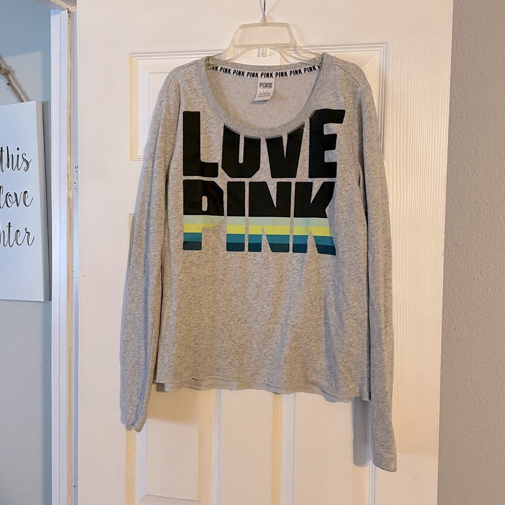 VS PINK “love pink” Sweatshirt